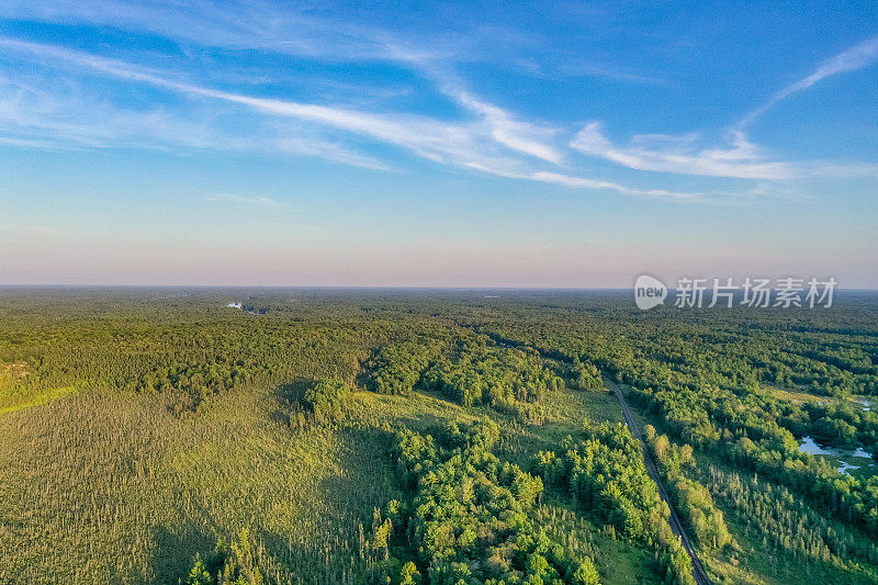 黄昏时的Muskoka Torrance Barrens Dark-Sky保护区，Gravenhurst，加拿大